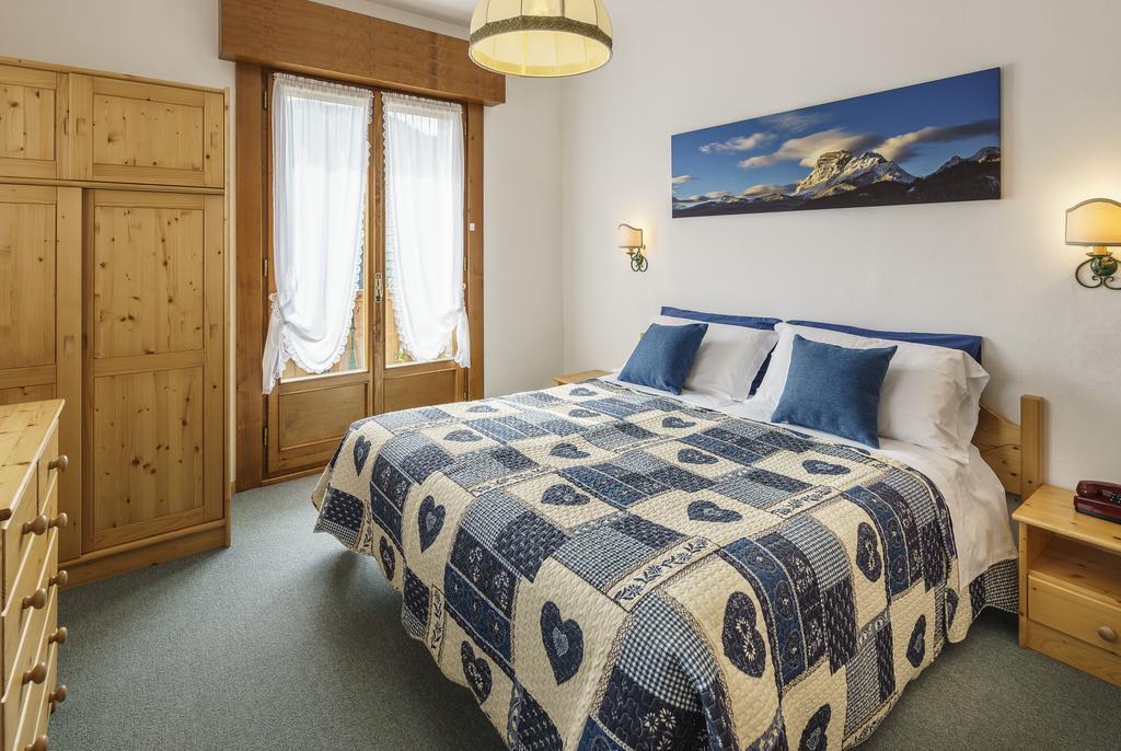 Hotel Roma San Vito di Cadore Exterior photo