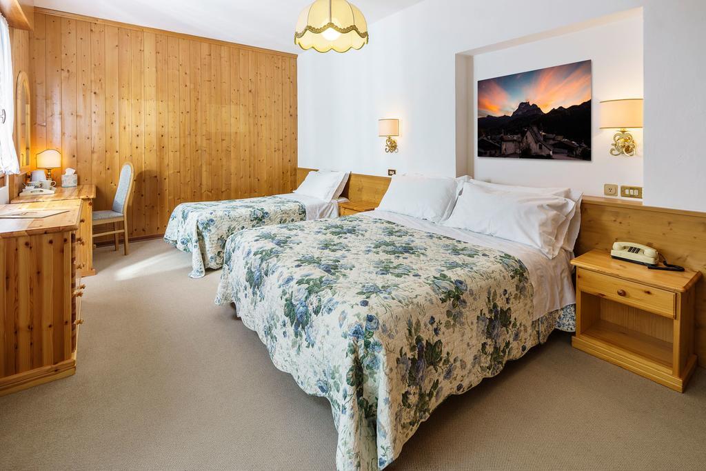 Hotel Roma San Vito di Cadore Room photo